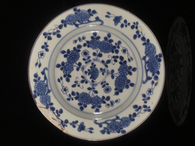 古玩陶瓷康熙青花折枝花卉紋盤拍賣,當前價格399元
