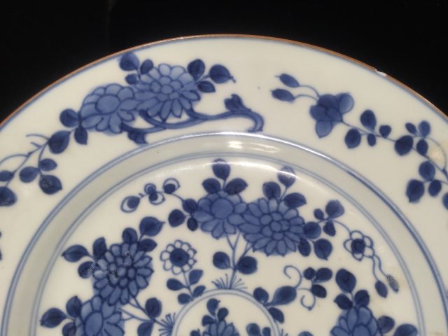 古玩陶瓷康熙青花折枝花卉紋盤拍賣,當前價格399元