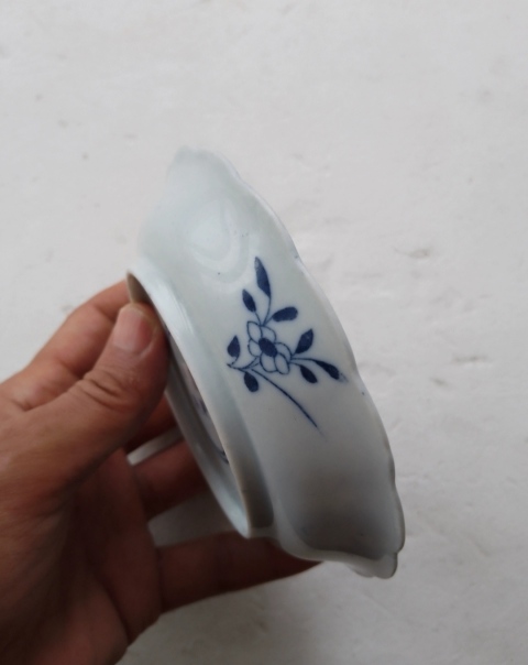 古玩陶瓷青花博古圖花口盤拍賣,當前價格380元