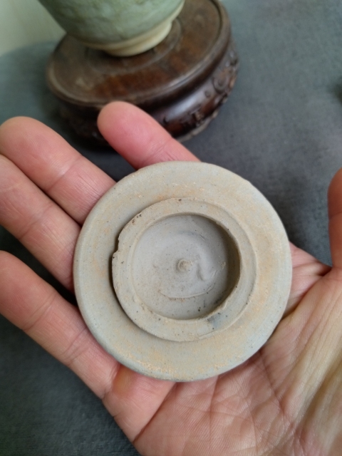 古玩陶瓷龍泉青瓷塔式罐拍賣，當前價格488元