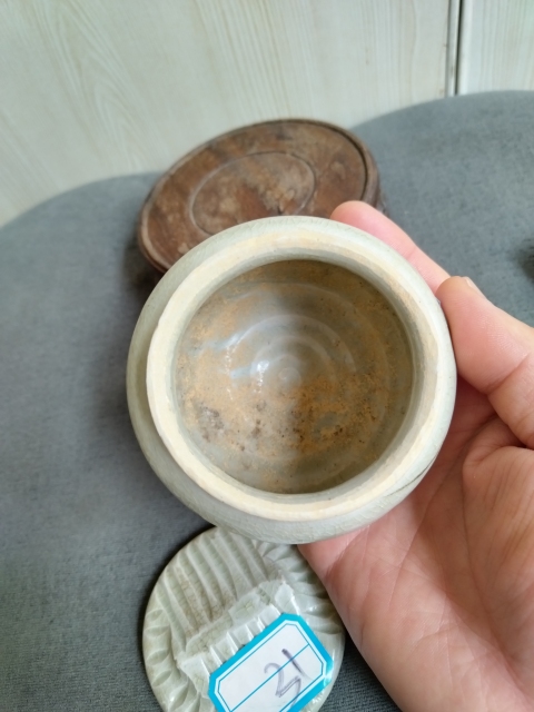 古玩陶瓷龍泉青瓷塔式罐拍賣，當前價格488元