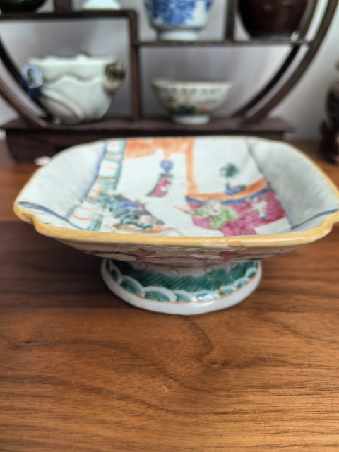 中国美術 古玩 清代 同治 六角粉彩皮球花紋樣 高足盤 清同治，粉彩洞石花鸟图六角盘《完好》 大清同治