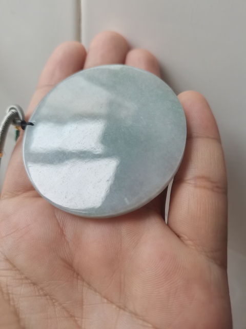 古玩玉器清代翡翠雕刻持蓮觀音墜拍賣,當前價格599元