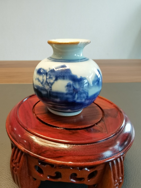 古玩陶瓷雍正一把抓青花山水人物紋蘋果尊拍賣，當前價格880元
