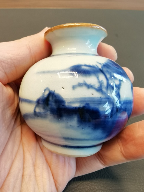 古玩陶瓷雍正一把抓青花山水人物紋蘋果尊拍賣，當前價格880元