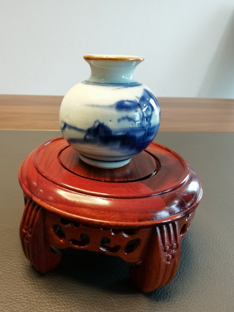 古玩陶瓷雍正一把抓青花山水人物紋蘋果尊拍賣，當前價格880元