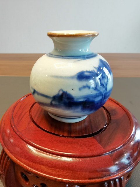 古玩陶瓷雍正一把抓青花山水人物紋蘋果尊拍賣，當前價格880元