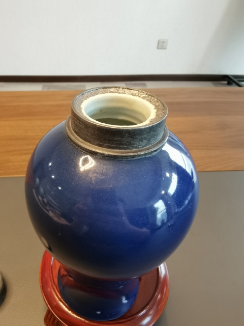 古玩陶瓷雍正霽藍(lán)釉梅瓶拍賣，當(dāng)前價(jià)格5500元