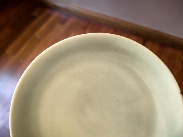 古玩陶瓷豆青釉盤拍賣，當前價格400元