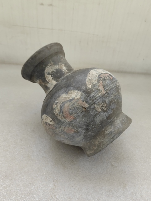 古玩陶瓷灰陶彩繪漢壺拍賣,當前價格850元