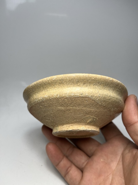 古玩陶瓷宋代青釉束口盞拍賣,當前價格0元