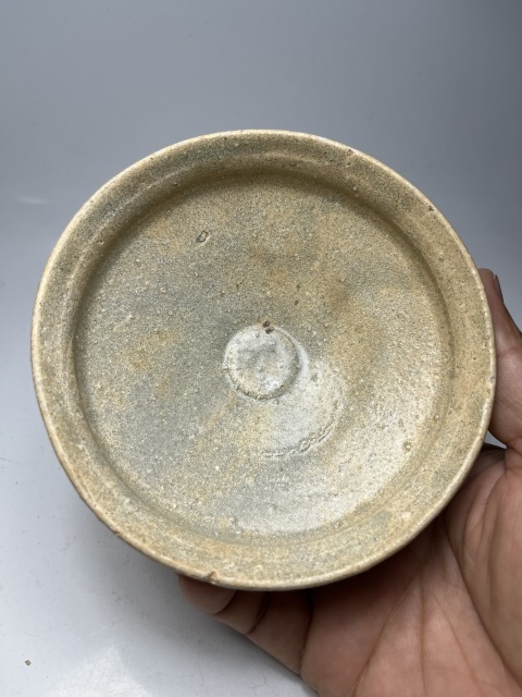 古玩陶瓷宋代青釉束口盞拍賣,當前價格0元