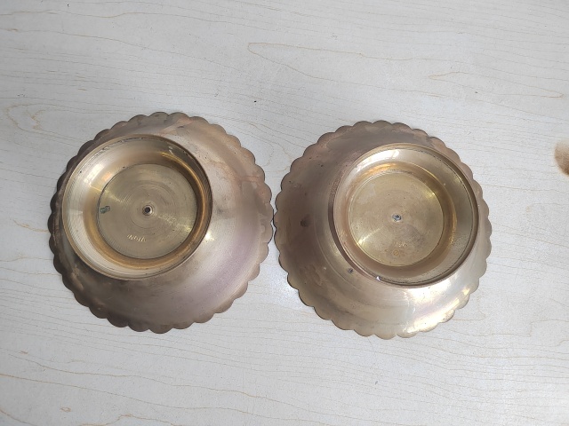古玩銅器茶碟拍賣,當前價格400元