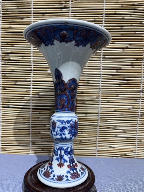 古玩陶瓷青花釉里紅花卉紋花觚拍賣，當前價格5500元
