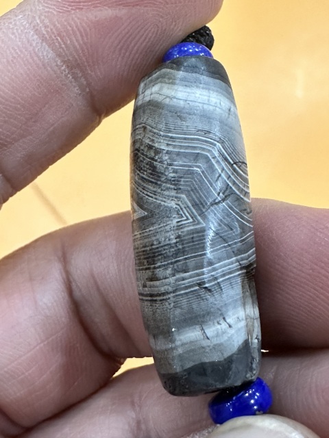 古玩玉器纏絲瑪瑙管珠拍賣,當前價格2588元
