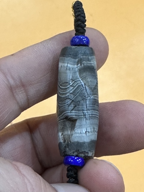 古玩玉器纏絲瑪瑙管珠拍賣,當前價格2588元