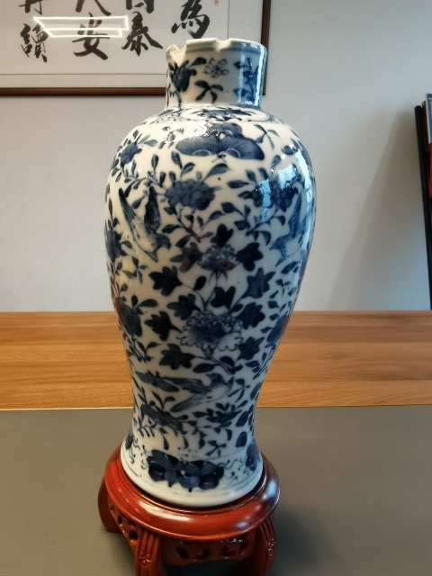 古玩陶瓷晚清青花花鳥紋大雞腿瓶拍賣,當(dāng)前價(jià)格750元