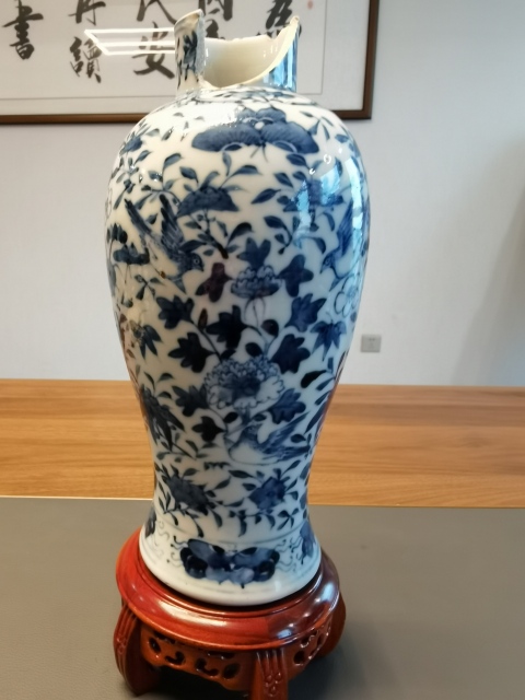 古玩陶瓷晚清青花花鳥紋大雞腿瓶拍賣,當(dāng)前價(jià)格750元