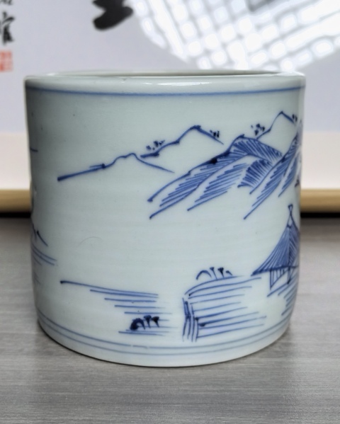 古玩陶瓷清嘉慶 青花淡描山水人物紋筆筒拍賣,當前價格980元