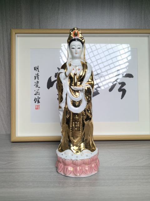 古玩陶瓷創匯 白釉金彩觀音菩薩造像拍賣，當前價格260元