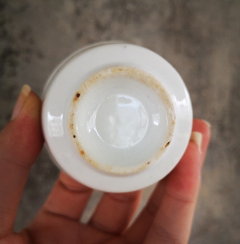 古玩陶瓷清代.甜白釉唇口杯拍賣，當前價格980元