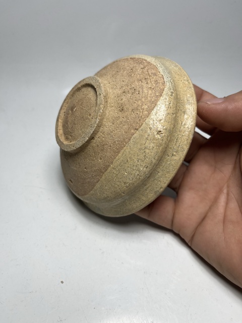 古玩陶瓷(元代收藏佳品)青釉束口盞拍賣,當前價格0元