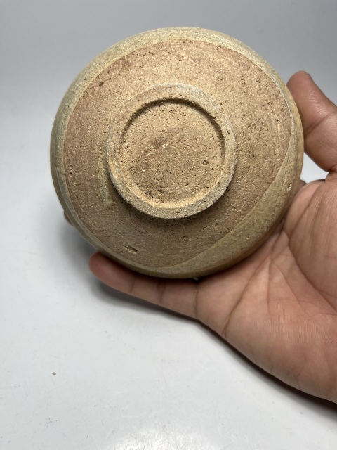 古玩陶瓷(元代收藏佳品)青釉束口盞拍賣,當前價格0元