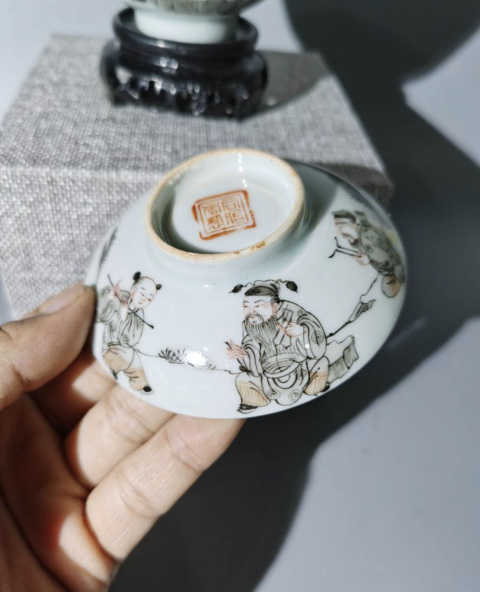 古玩陶瓷清 同治八仙圖墨彩蓋碗拍賣，當(dāng)前價格3500元