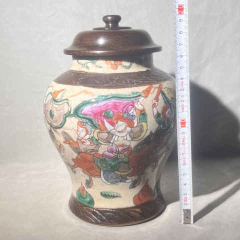 古玩陶瓷晚清 稀少畫片哥釉粉彩刀馬人物將軍罐拍賣,當前價格1480元