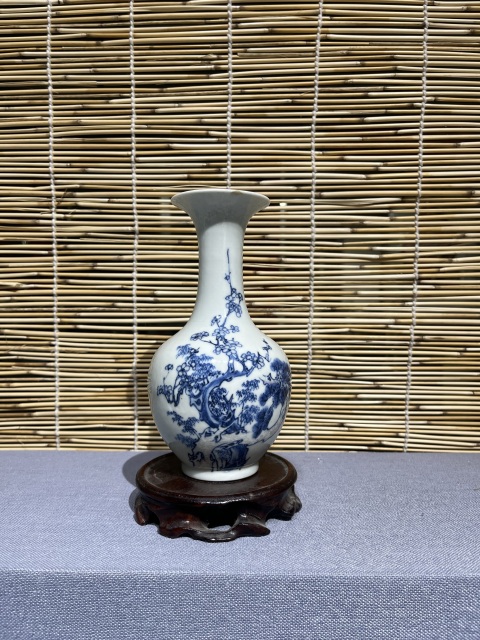 古玩陶瓷青花釉里紅歲寒三友圖撇口瓶拍賣,當(dāng)前價(jià)格6800元