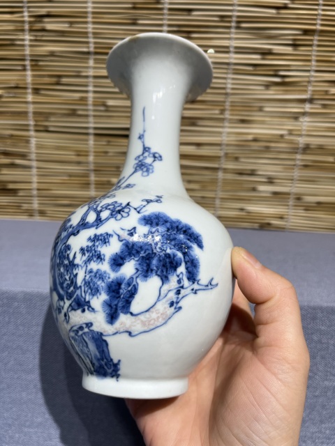 古玩陶瓷青花釉里紅歲寒三友圖撇口瓶拍賣,當(dāng)前價(jià)格6800元