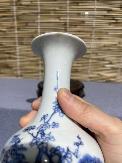 古玩陶瓷青花釉里紅歲寒三友圖撇口瓶拍賣,當(dāng)前價(jià)格6800元