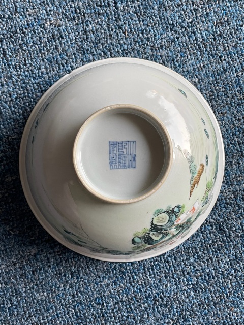 古玩陶瓷清代乾隆粉彩山水碗拍賣，當(dāng)前價格6600元
