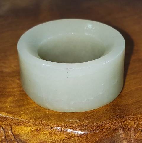古玩玉器和田玉雕“扳指”拍賣，當前價格618元