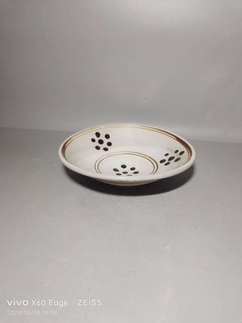 古玩陶瓷磁州窯白地黑花梅花盤拍賣，當前價格800元