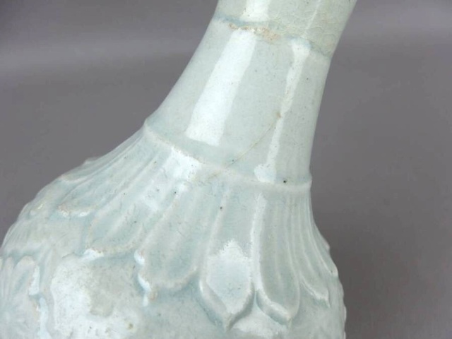 古玩陶瓷青白釉印花盤口瓶拍賣,當前價格3800元