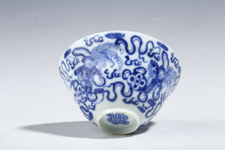 古玩陶瓷(已實物鑒真)清晚·青花獅子繡球紋-精品青花蓋碗拍賣,當前價格0元