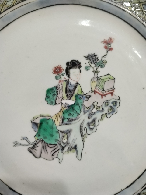 古玩陶瓷五彩仕女人物圖折腰盤拍賣,當前價格2800元