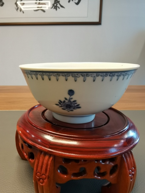 古玩陶瓷大清康熙年製官窯款青花花卉紋茶碗拍賣，當前價格500元