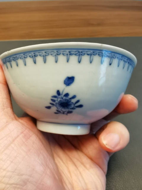 古玩陶瓷大清康熙年製官窯款青花花卉紋茶碗拍賣，當前價格450元