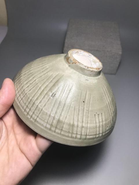 古玩陶瓷宋,同安窯青釉刻花碗拍賣(mài),當(dāng)前價(jià)格2500元