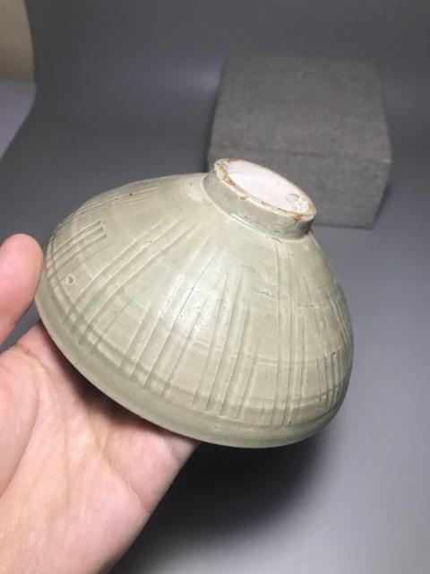 古玩陶瓷宋,同安窯青釉刻花碗拍賣(mài),當(dāng)前價(jià)格2500元