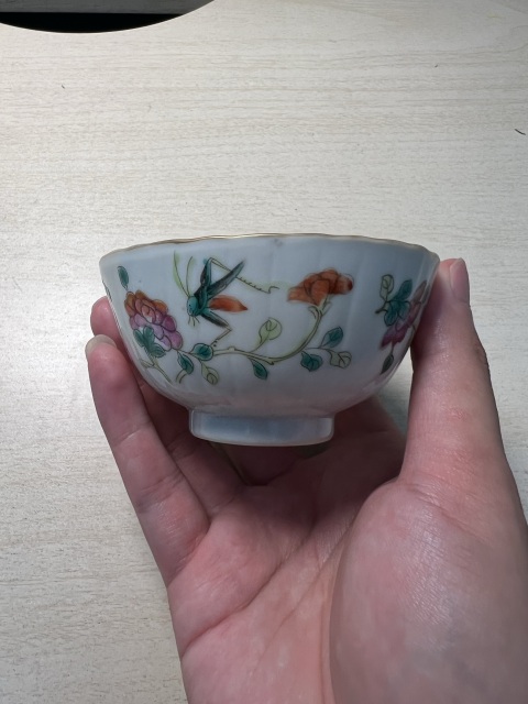 中国　粉彩花卉紋筆入　同治年製　送料込み0814 中国 粉彩花卉紋筆入 同治年製 送料込み0814