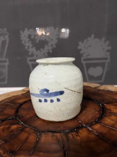 古玩陶瓷清晚期青花山水人物紋水盂拍賣,當(dāng)前價格399元