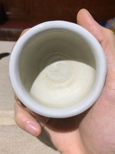 古玩陶瓷明末清初德化窯白釉琴爐香插三供拍賣(mài),當(dāng)前價(jià)格999元