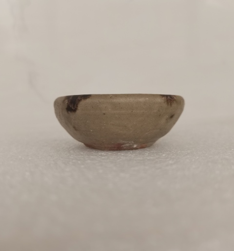 古玩陶瓷越窯青瓷青釉褐彩茶碗拍賣，當前價格0元