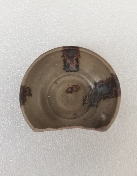 古玩陶瓷越窯青瓷青釉褐彩茶碗拍賣，當前價格0元