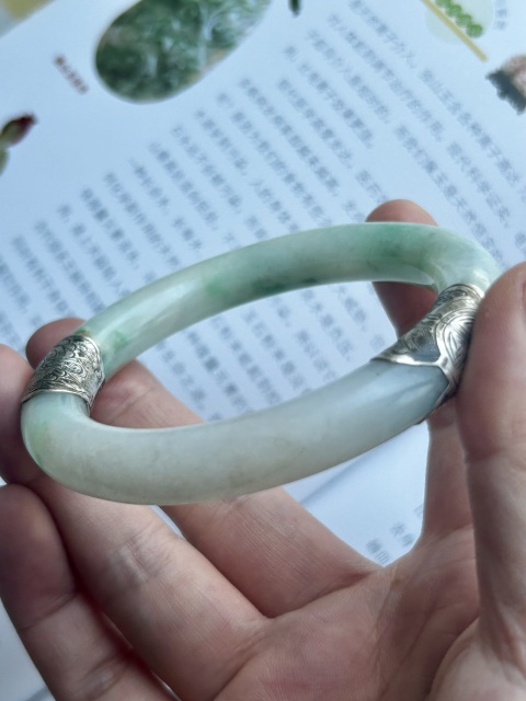 古玩玉器清天然翡翠手鐲拍賣，當(dāng)前價(jià)格3000元