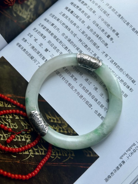 古玩玉器清天然翡翠手鐲拍賣，當(dāng)前價(jià)格3000元