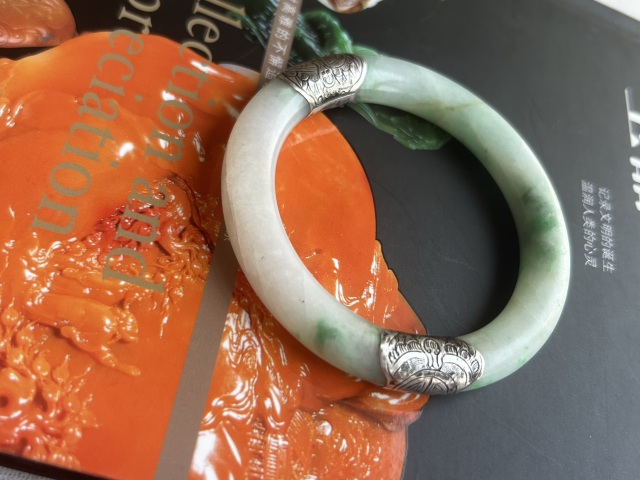 古玩玉器清天然翡翠手鐲拍賣，當(dāng)前價(jià)格3000元